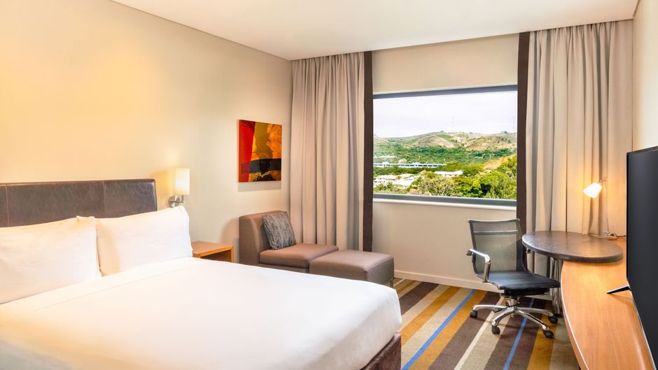 Holiday Inn Express Port Moresby Room