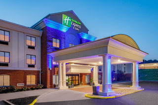 Holiday Inn Express & Suites Lancaster