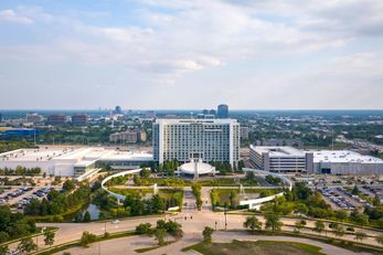 Renaissance Schaumburg Conv Center Hotel