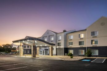 Fairfield Inn & Suites Butler