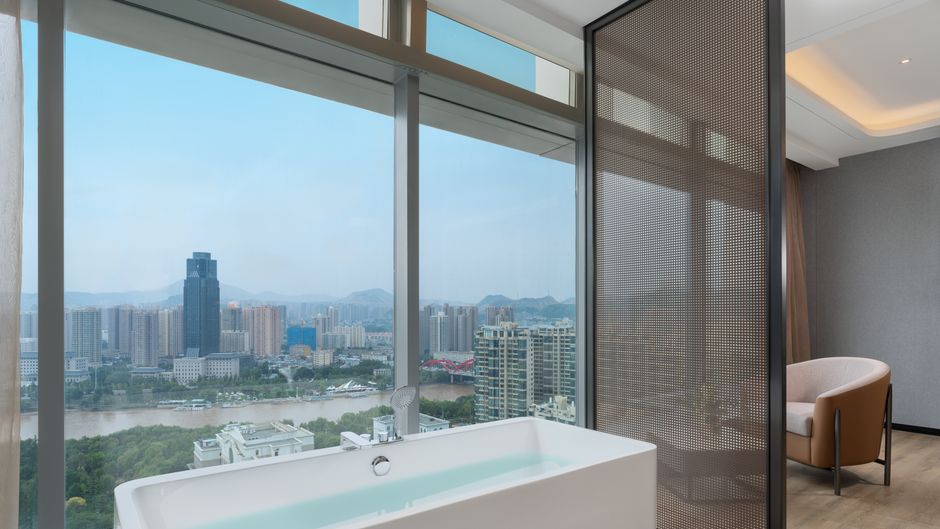 Holiday Inn Exp Downtown Room