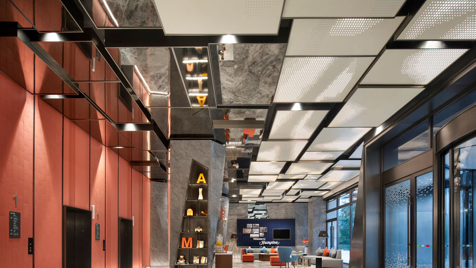 Hampton Xining Haihu Lobby