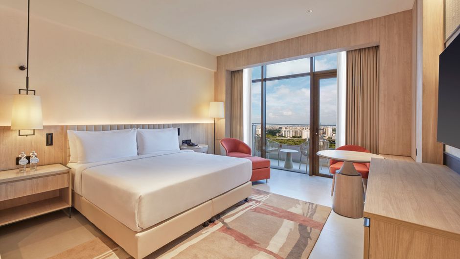 Hilton Gurugram Baani City Centre Room