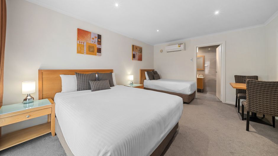 New Crossing Place Motel Room