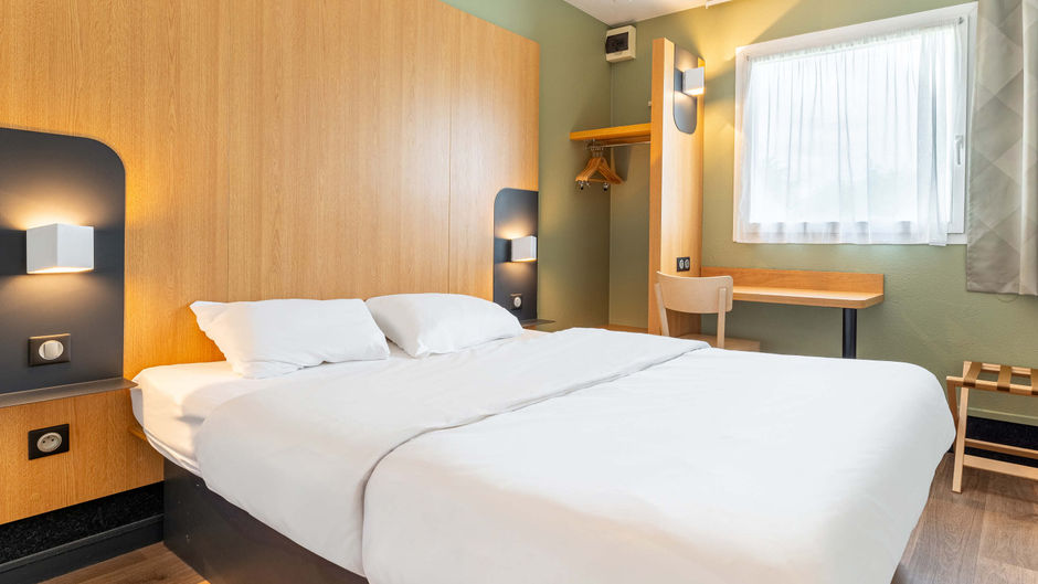 B&B Hotel Nantes Aeroport Room