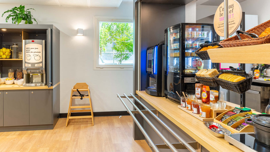 B&B Hotel Nantes Aeroport Restaurant