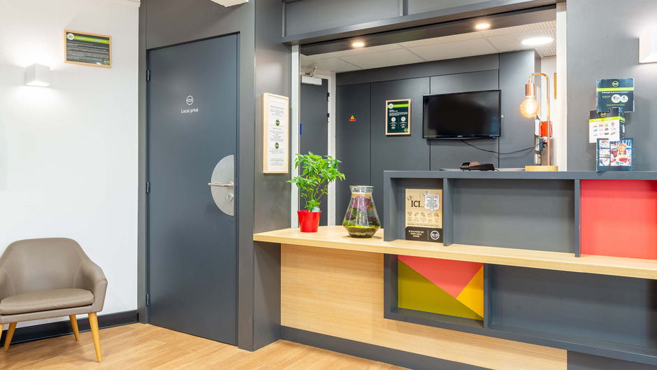 B&B Hotel Nantes Aeroport Lobby