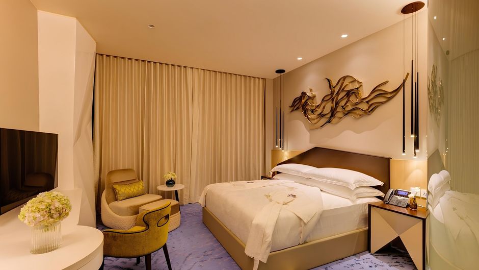 Cinnamon Life City of Dreams Room