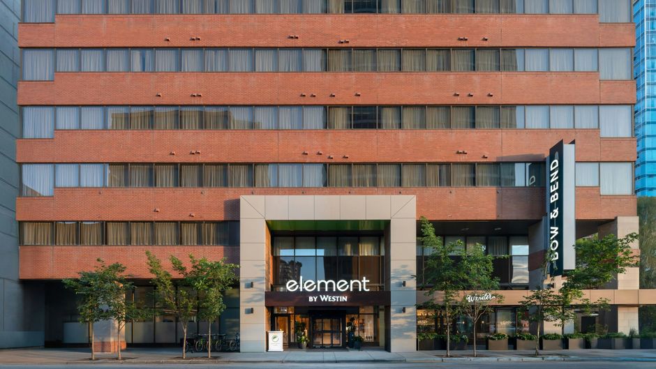 Element Calgary Downtown Exterior