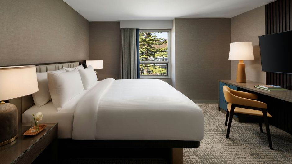 Pomeroy Kananaskis Mountain Lodge Suite