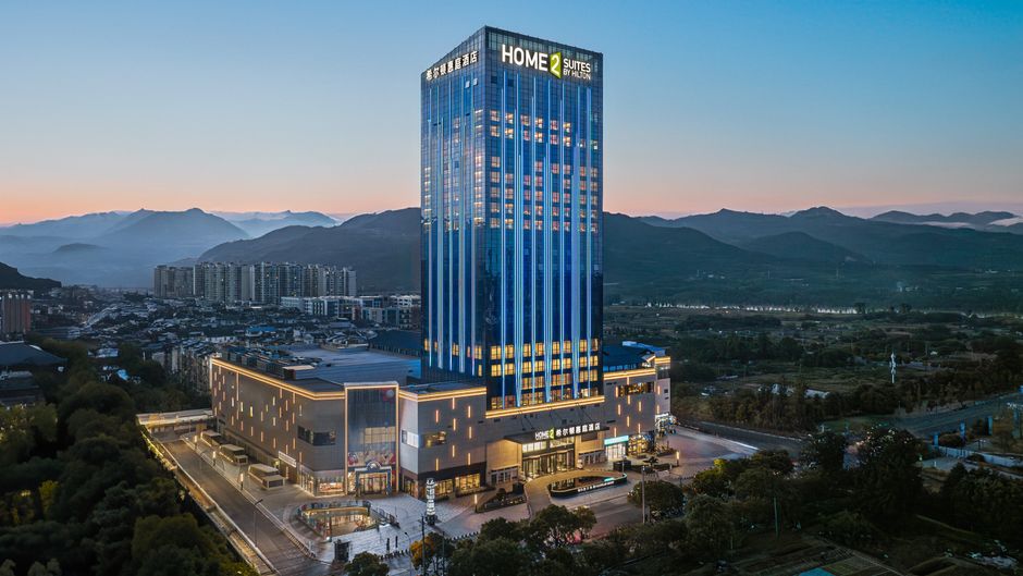 Home2 Suites Chengdu Huaizhou New Town Exterior