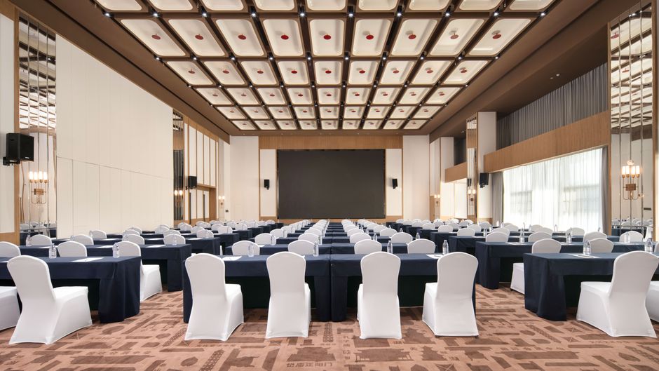 Hampton Taian City Center Meeting