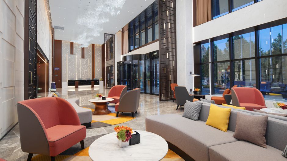 Hampton by Hilton Hebi Railway Station Lobby