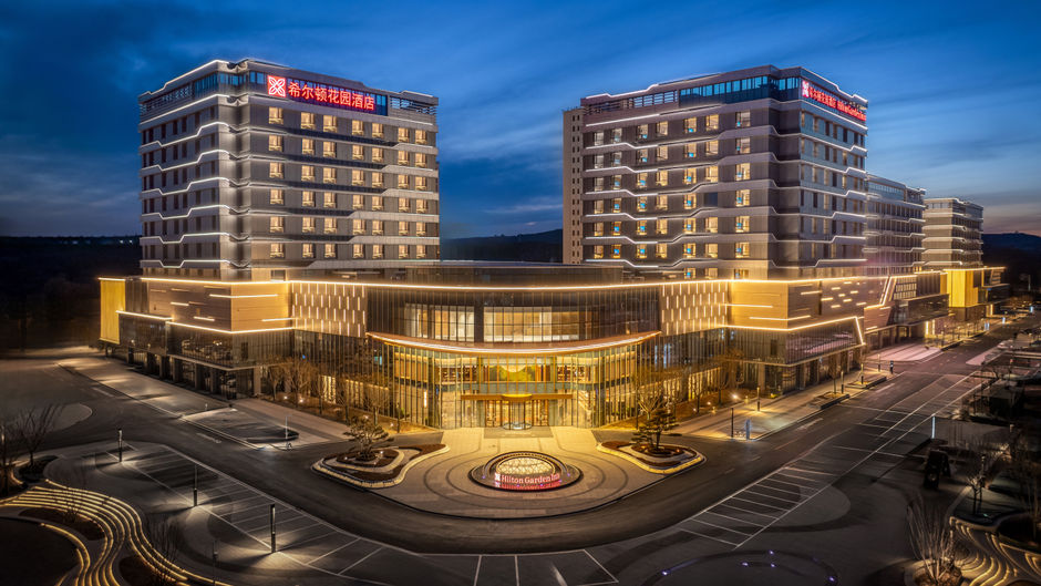 Hilton Garden Inn Kangbashi Exterior