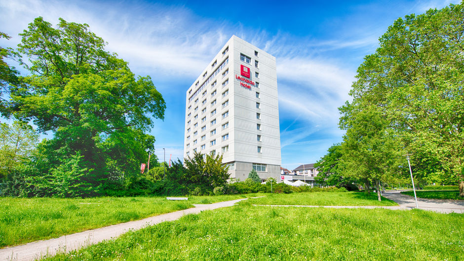 Leonardo Hotel Karlsruhe Exterior
