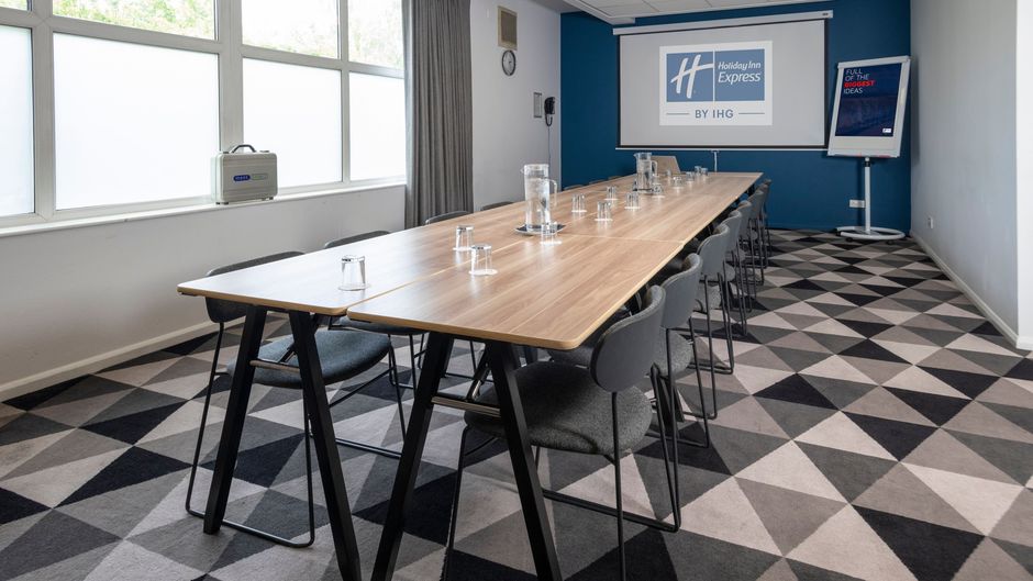 Holiday Inn Express Burton on Trent Meeting