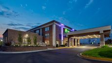 Holiday Inn Express & Suites