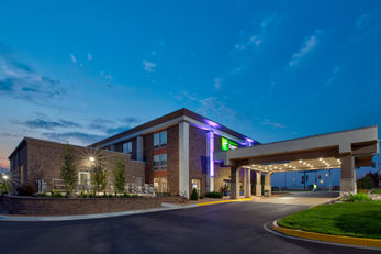 Holiday Inn Express & Suites