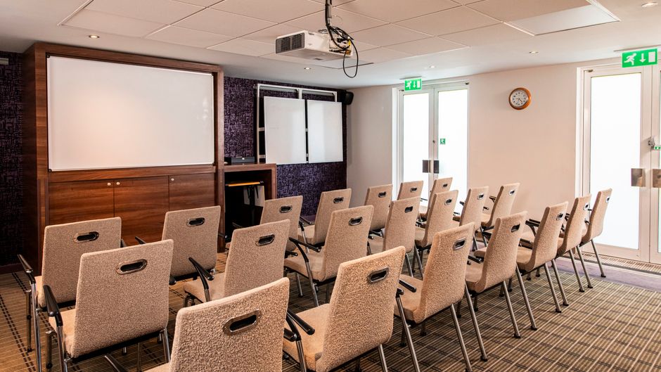 Holiday Inn Express Stirling Meeting