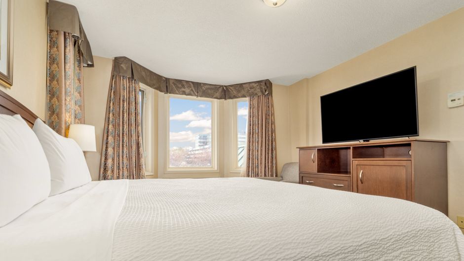 Holiday Inn Conference Centre Room