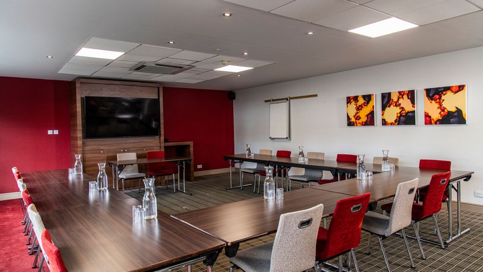 Holiday Inn Express Glasgow Airport Meeting