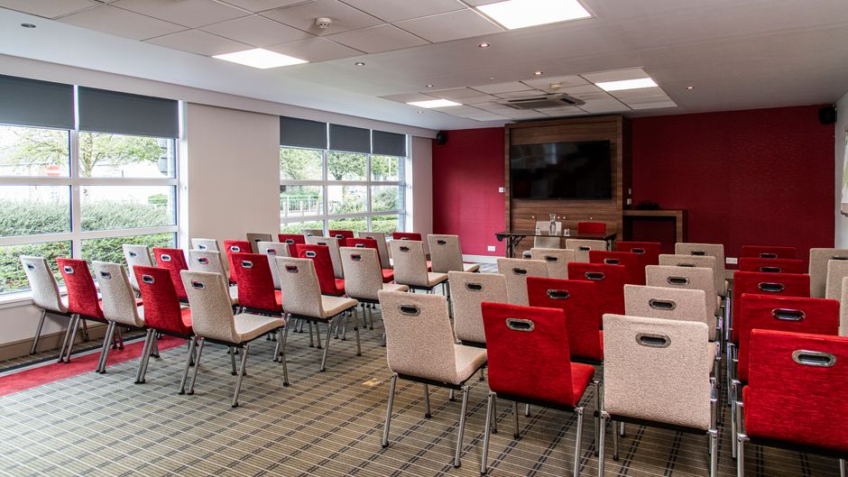 Holiday Inn Express Glasgow Airport Meeting