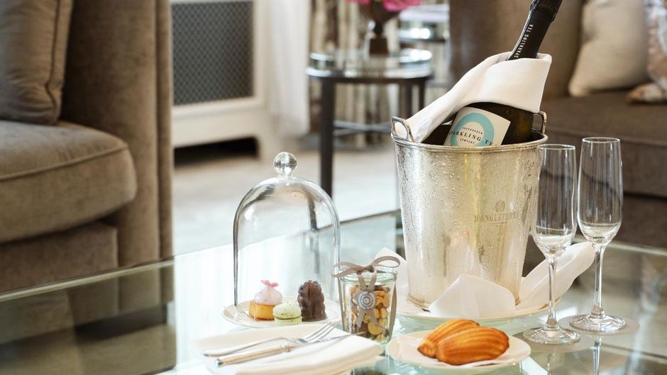 Hotel D'Angleterre Room