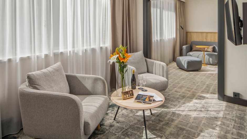 Crowne Plaza Budapest Lobby