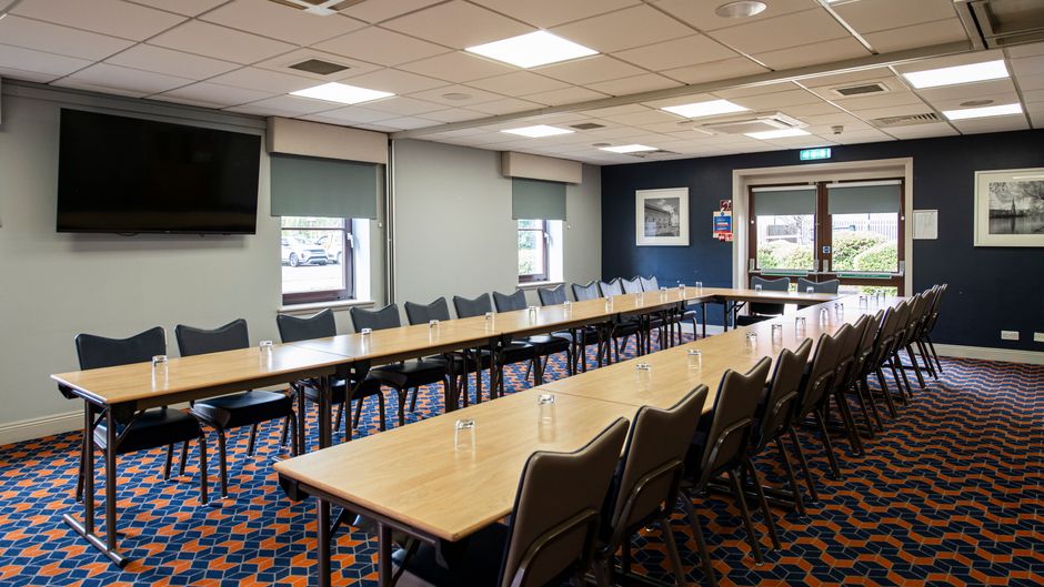 Holiday Inn Express Perth Meeting