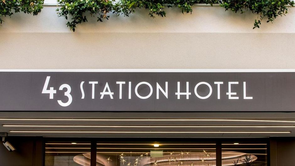 43 Station Hotel Exterior