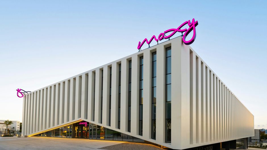 Moxy Alfragide Lisboa Exterior