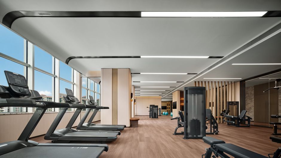 Crowne Plaza Torch High Tech b Health Club