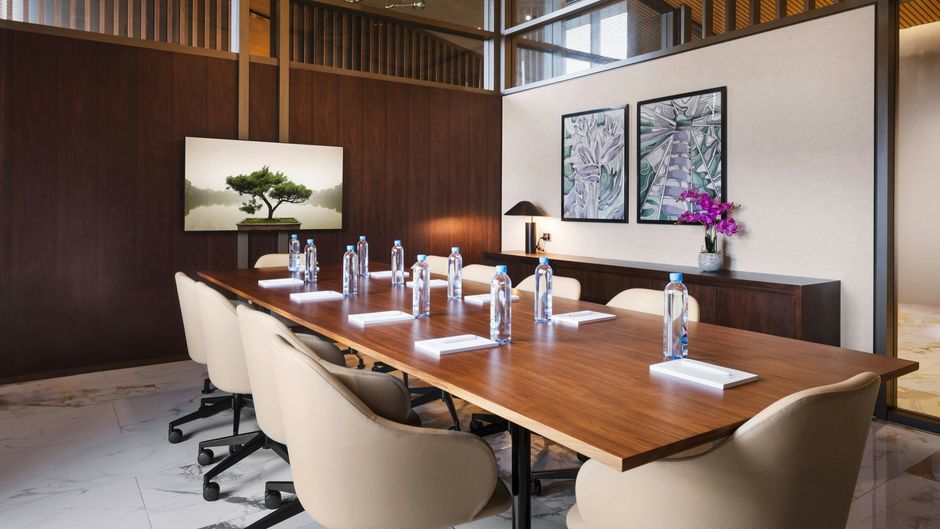Marriott Executive Apts Port Moresby Meeting