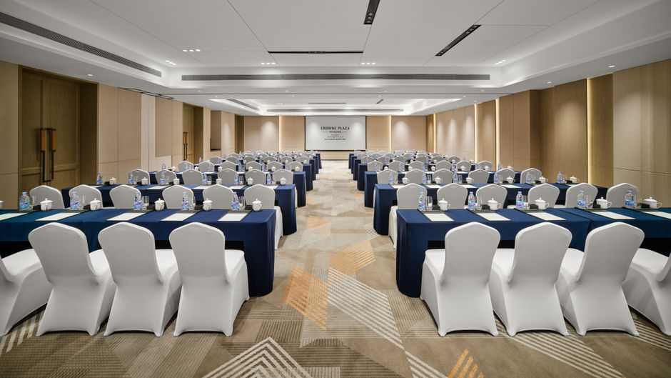 Crowne Plaza Torch High Tech b Meeting