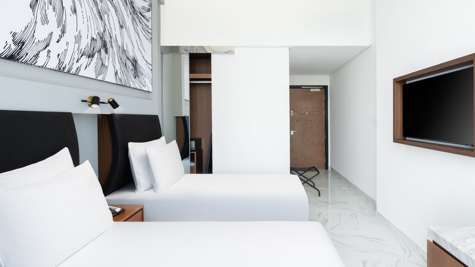 Holiday Inn Dubai Village Circl Room