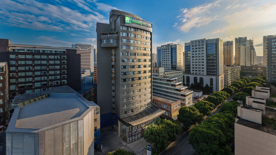 Holiday Inn Exp Kunming Railway Station Exterior