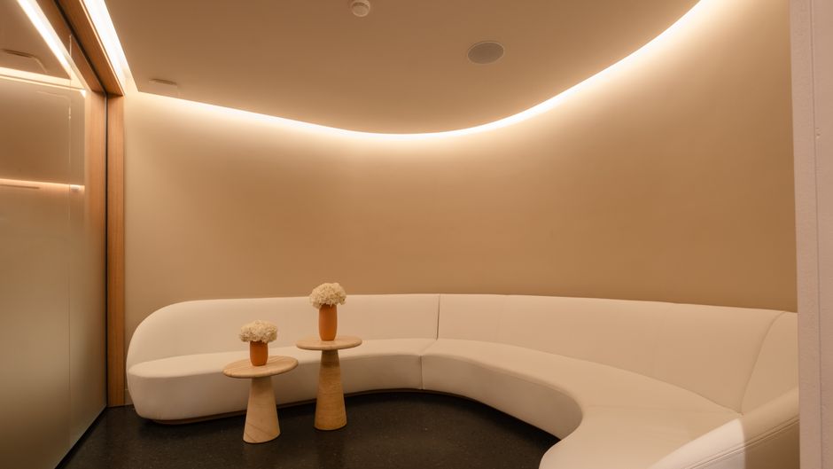Les Lumieres Versailles Spa