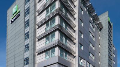 Holiday Inn Express Swindon City Centre