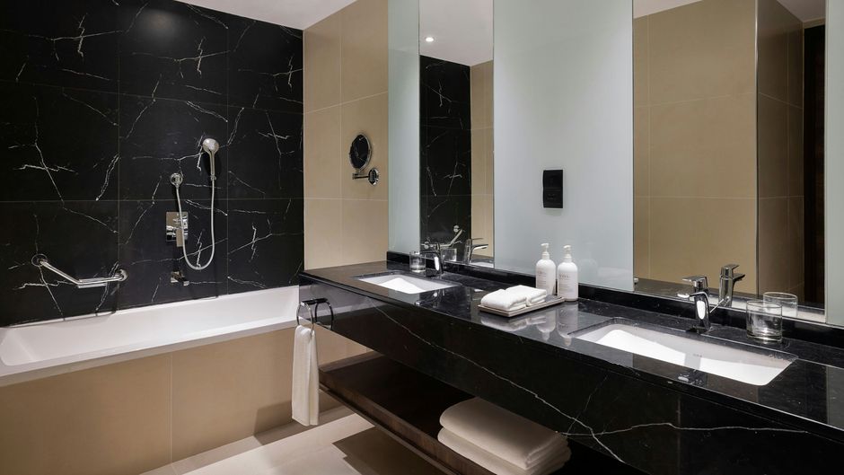 Hotel Local Dubai Jumeirah Vill Room