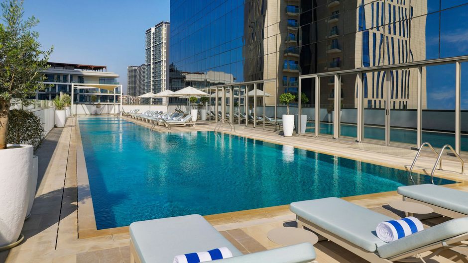 Hotel Local Dubai Jumeirah Vill Pool