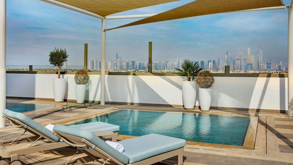 Hotel Local Dubai Jumeirah Vill Pool