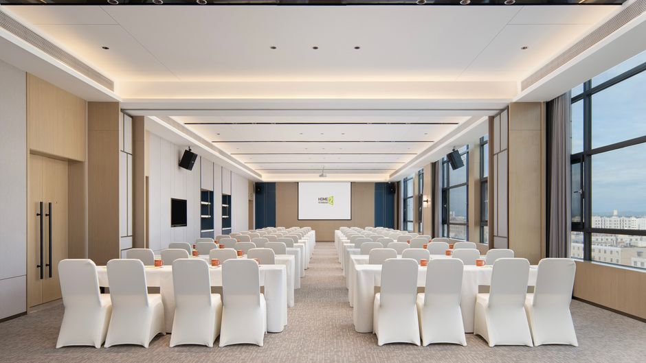 Home2 Hilton Qujing Luliang Meeting