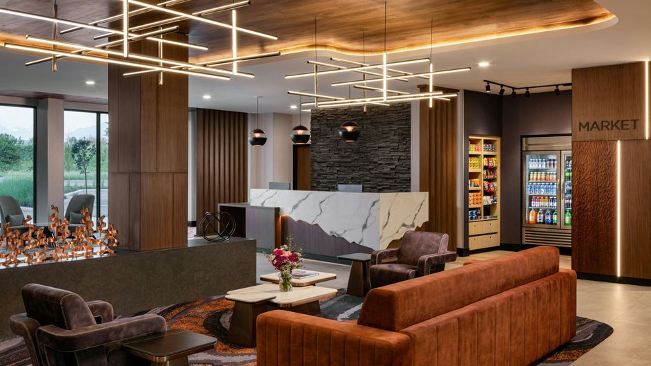 Fairfield Inn & Suites Marriott Lobby