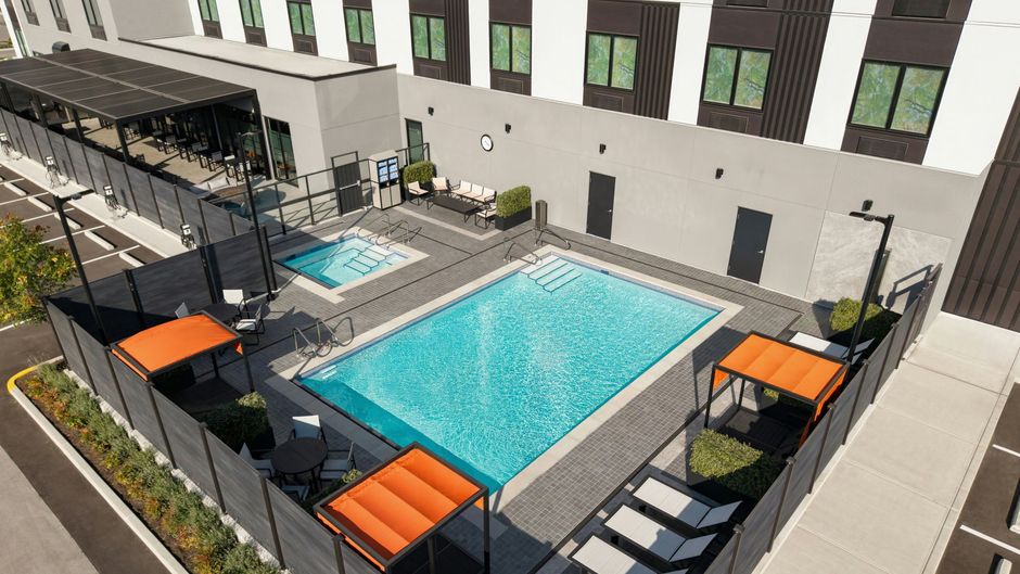 Fairfield Inn & Suites Marriott Pool