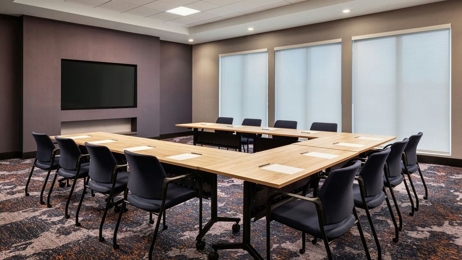 Fairfield Inn & Suites Marriott Meeting