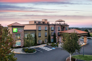 Holiday Inn Express & Suites Sequim