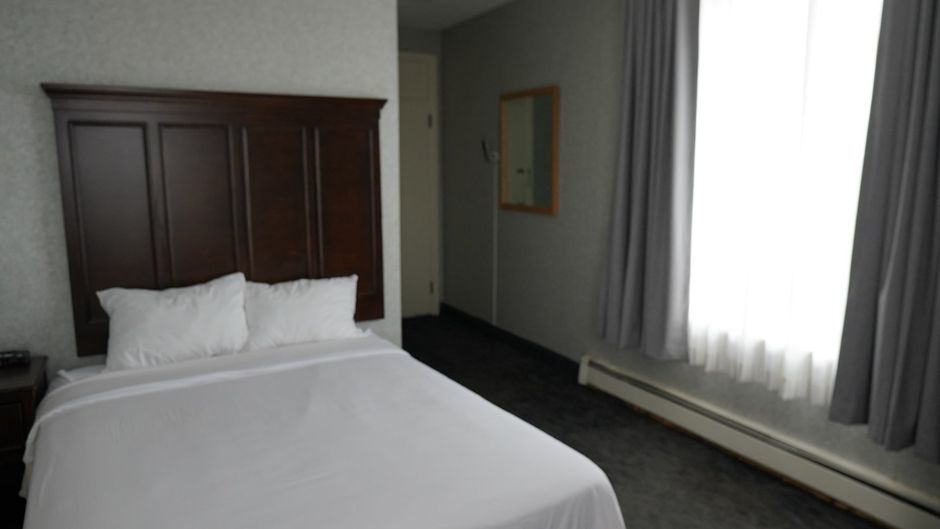 Prince Arthur Waterfront Hotel & Suites Exterior