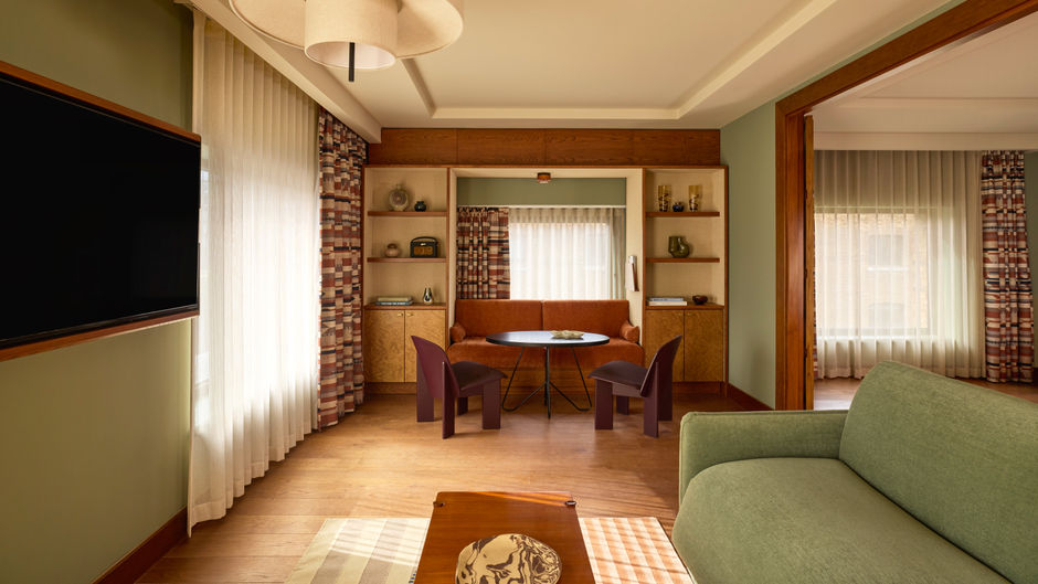 Sir Devonshire Square Suite