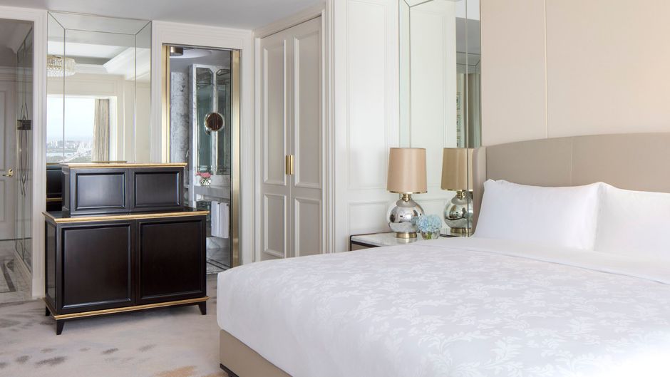 The Langham, Haikou Room