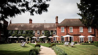 Bush Hotel Farnham